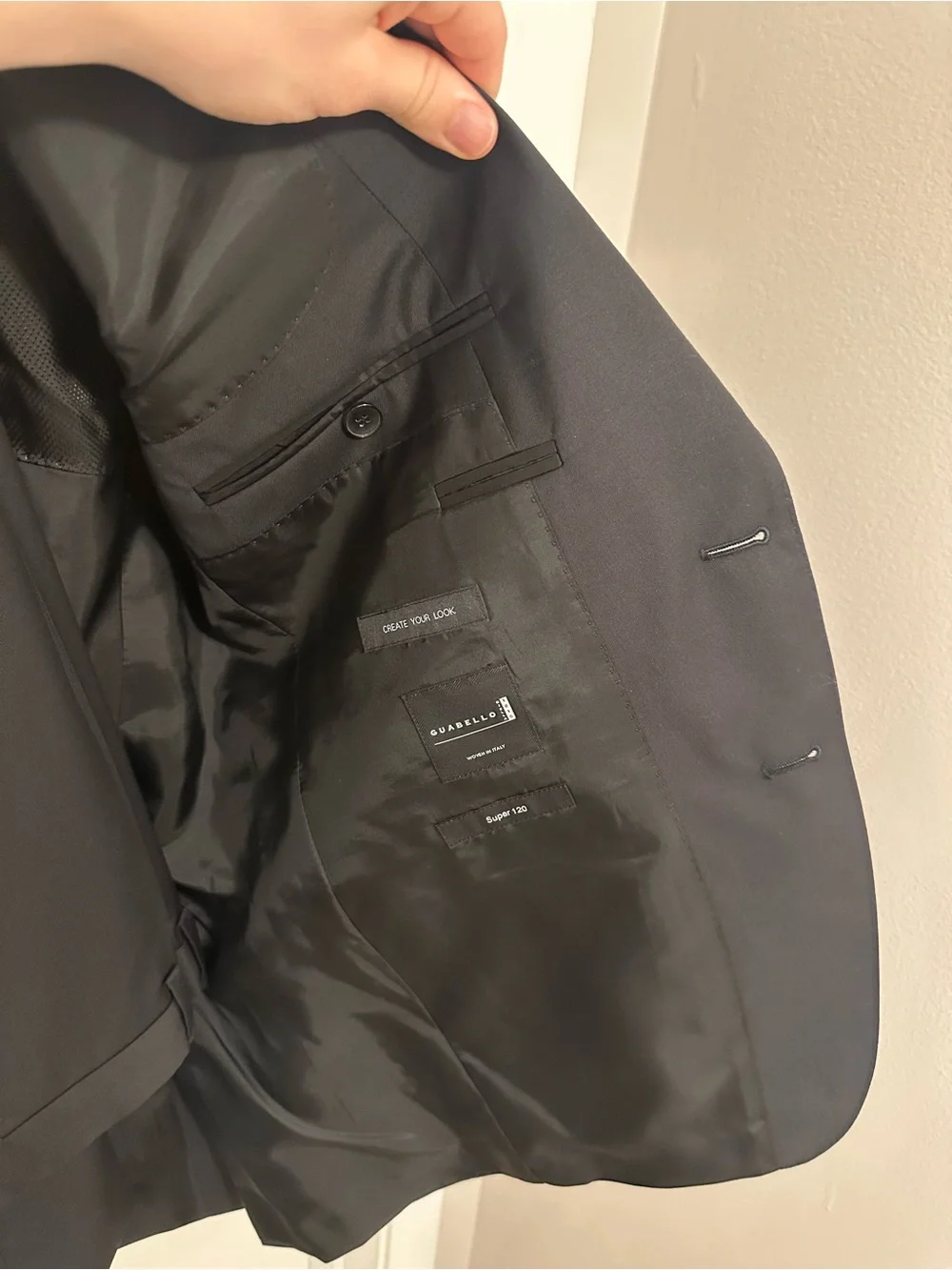 Hugo Boss 38R - 32W Hayes - Gibson Black 100% Virgin Wool Suit